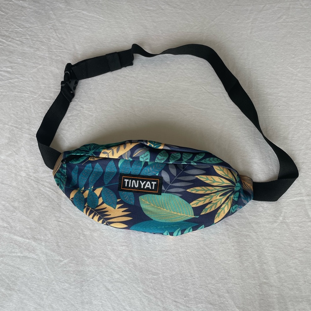 Tinyat Fanny Pack